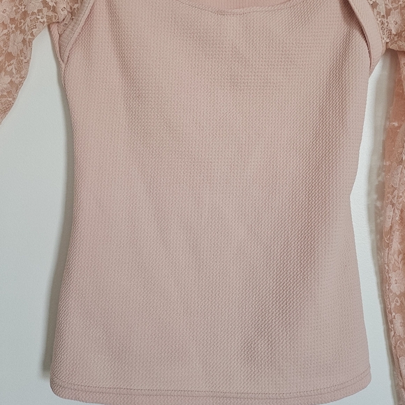 D.i.a Gyaru High Neck Lace Sleeve Top - Picture 7 of 8